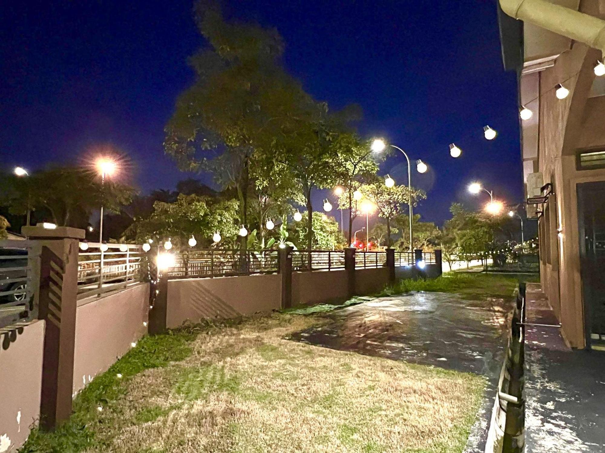 Quayside Cove Homestay - Corner House, Shah Alam Rimbayu Netflix Syok Tv Bbq ภายนอก รูปภาพ